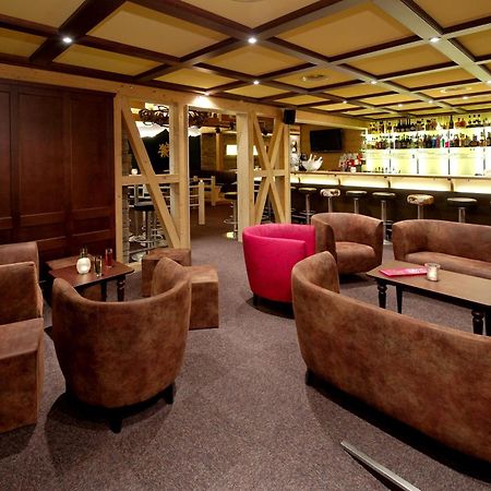 Hotel Walliserkanne Grachen Ngoại thất bức ảnh