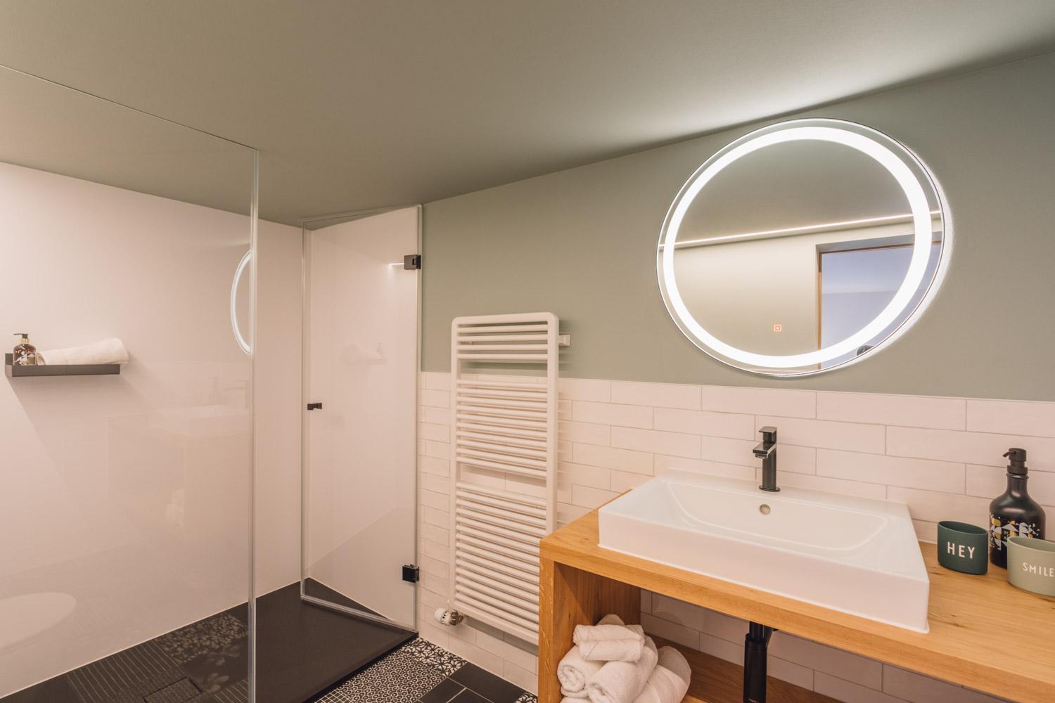 Hotel Walliserkanne Grachen Ngoại thất bức ảnh